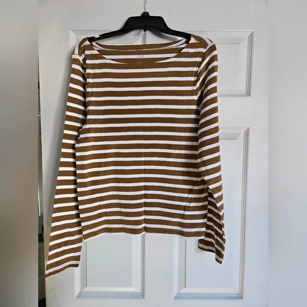 NWOT Old Navy Striped Favorite Tee - Picture 1 of 2